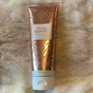 BBW Pure Wonder Ultimate Hydration Body Cream